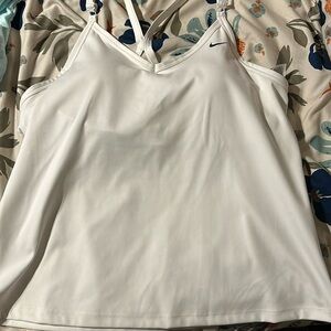 Nike Women's Large White Indy Bra Scoop-Neck Racerback Tank Top DX0030 100 NEW